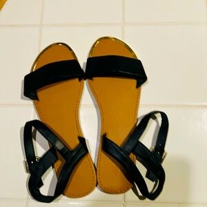 Women’s Charlotte Russe Black and Tan Strappy Sandals Size 9 NWOT